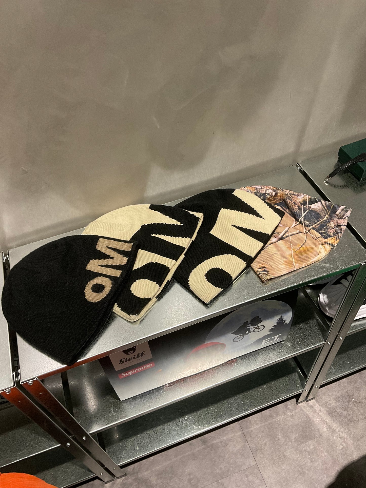 oMA SKULL CAPS