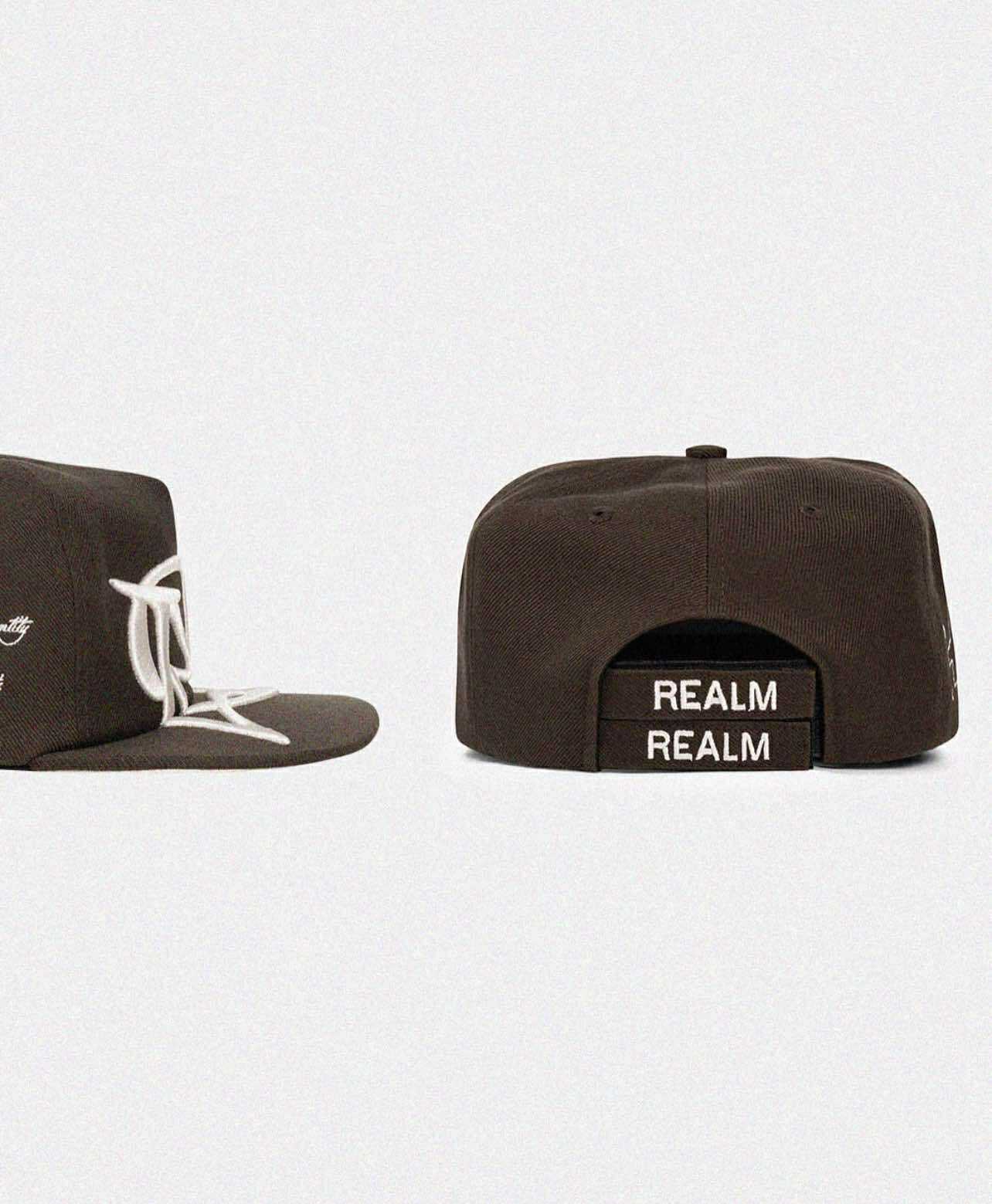 REALM OF – Big Icon Cursive Embroidery Vintage Cap (Walnut)
