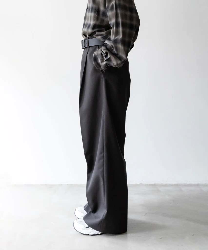 ssstein EXTRA WIDE TROUSERS DARK CHARCOAL ST.647