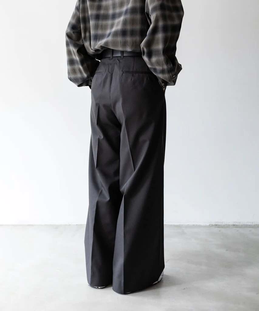 ssstein EXTRA WIDE TROUSERS DARK CHARCOAL ST.647