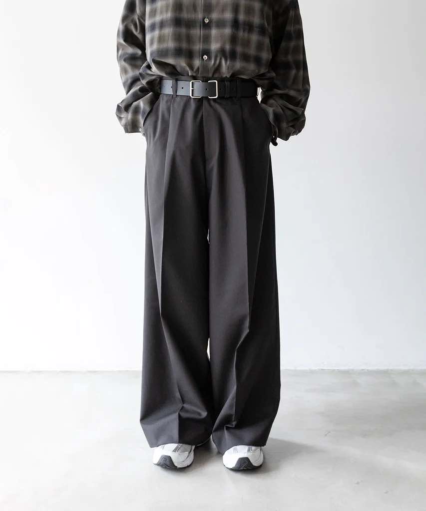 ssstein EXTRA WIDE TROUSERS DARK CHARCOAL ST.647