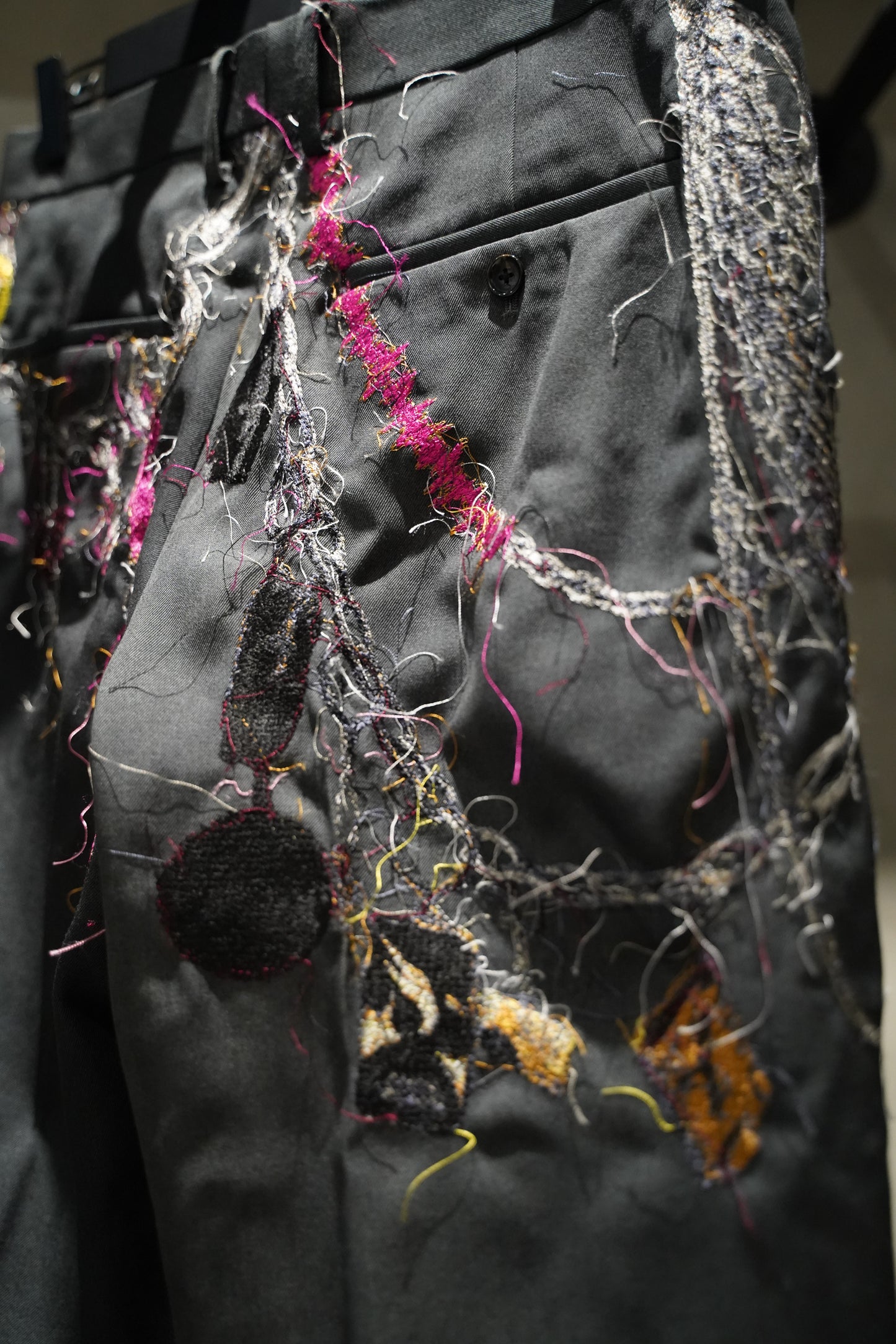 doublet EMBROIDERED CHAIN TAILORED TROUSERS CHARCOAL