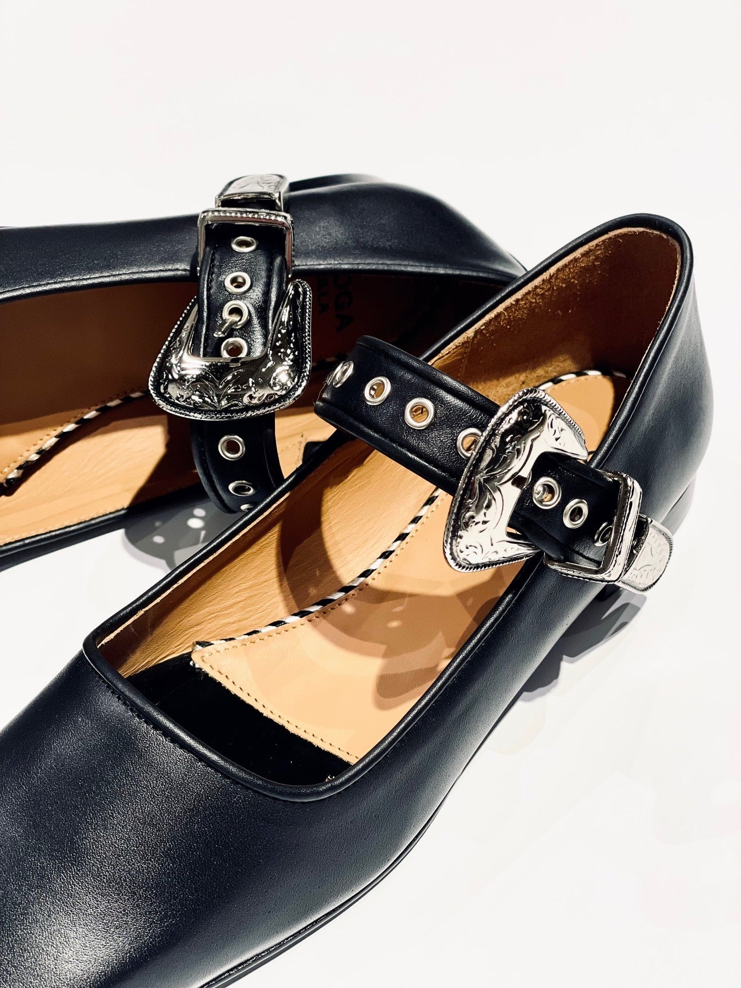 Toga Pulla Mary jane AJ873